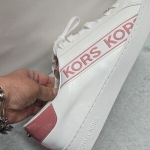 Michael Kors White and Pink KORS Logo Low-Top Sneakers